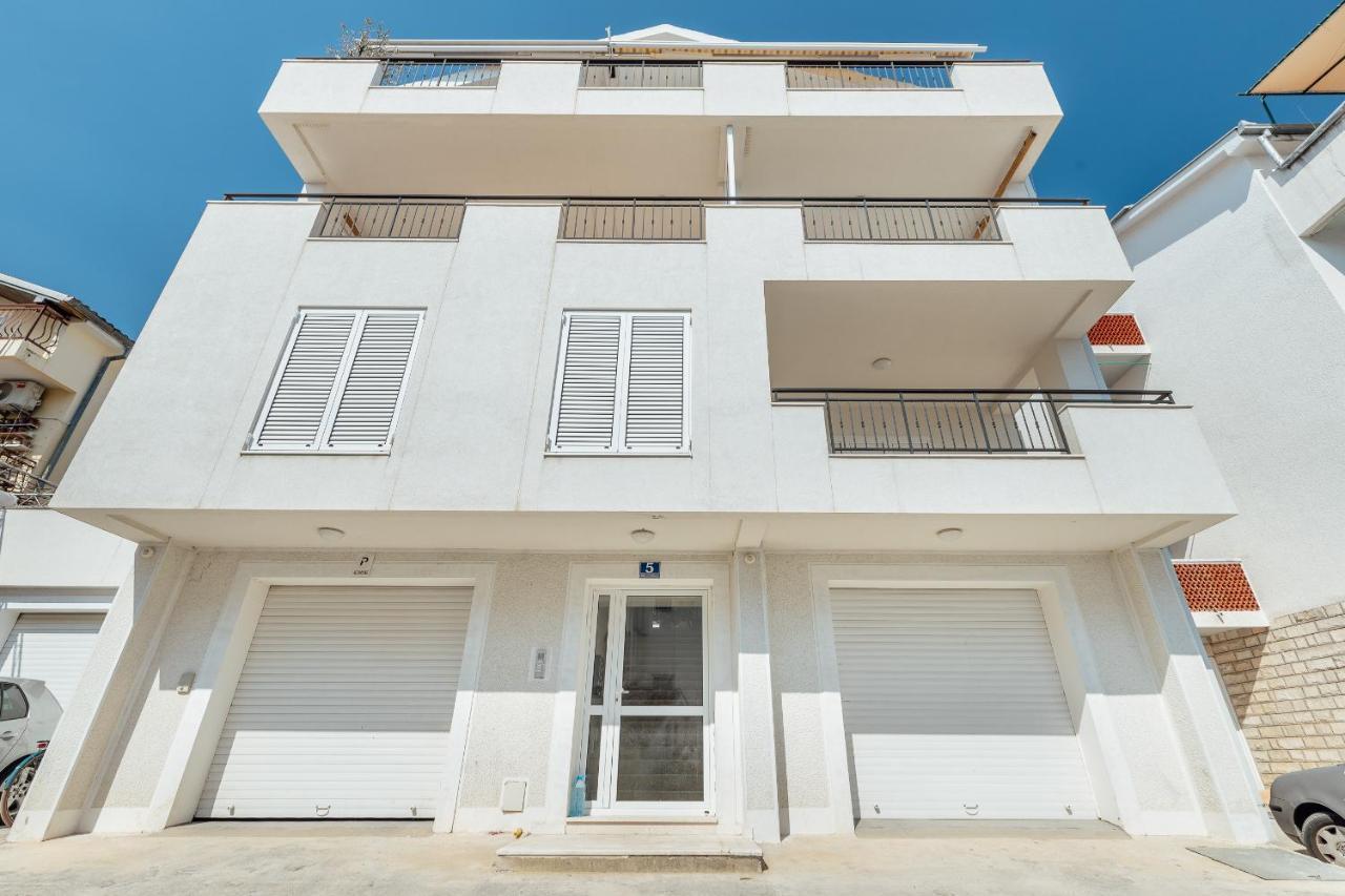 Apartment Penthouse Savina แฮร์เซ็ก-โนวี ภายนอก รูปภาพ