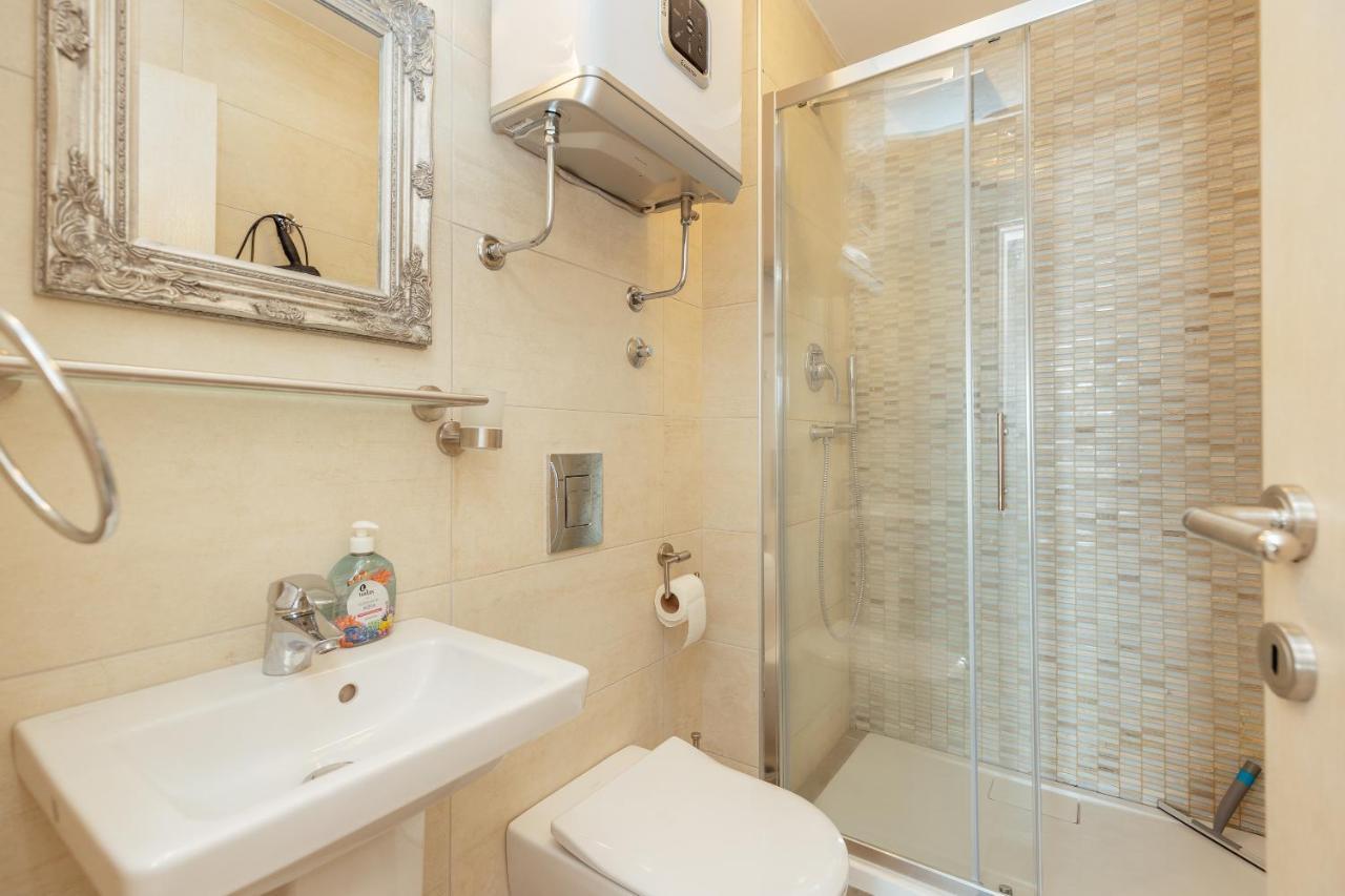 Apartment Penthouse Savina แฮร์เซ็ก-โนวี ภายนอก รูปภาพ