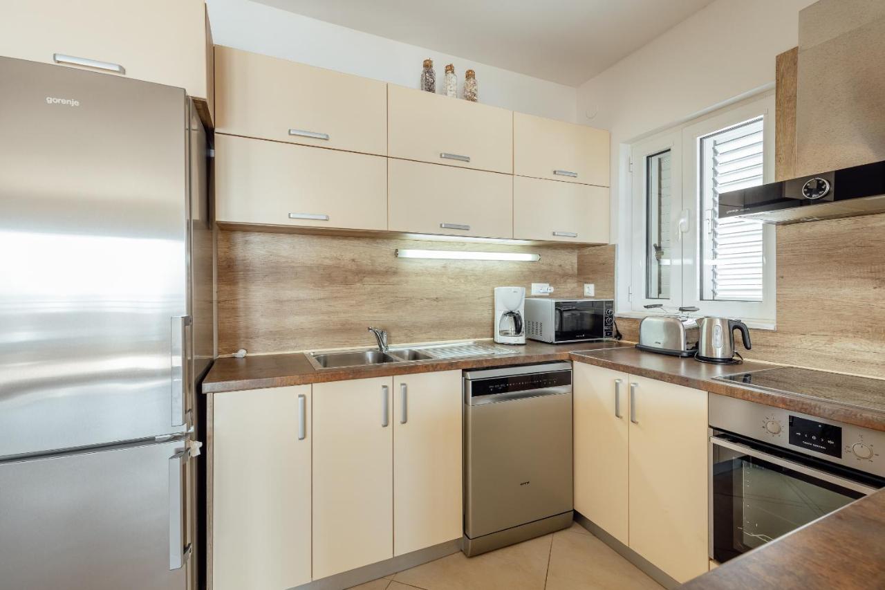 Apartment Penthouse Savina แฮร์เซ็ก-โนวี ภายนอก รูปภาพ
