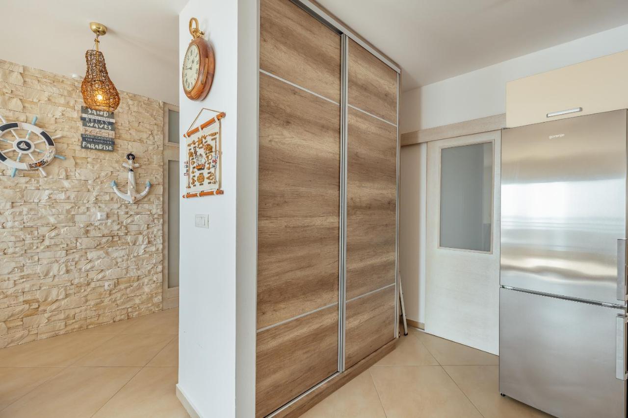 Apartment Penthouse Savina แฮร์เซ็ก-โนวี ภายนอก รูปภาพ