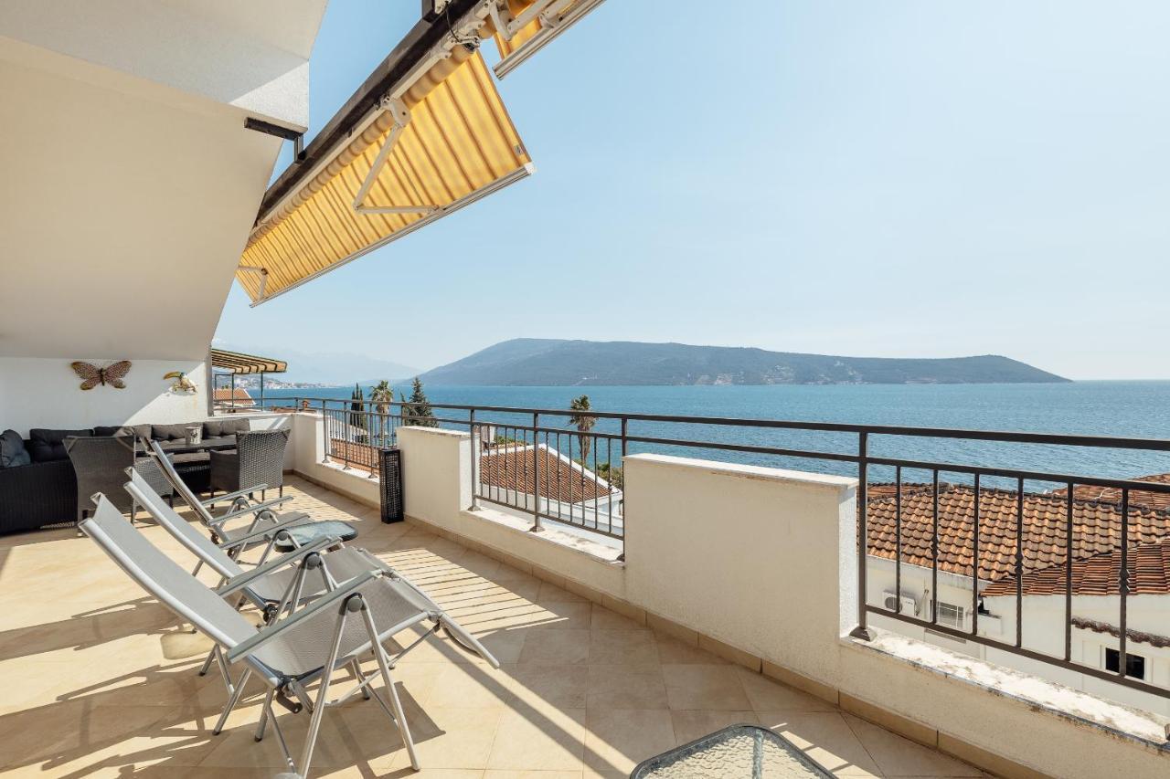 Apartment Penthouse Savina แฮร์เซ็ก-โนวี ภายนอก รูปภาพ