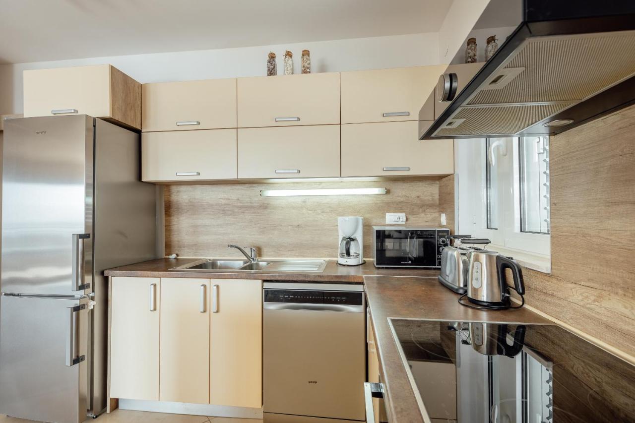 Apartment Penthouse Savina แฮร์เซ็ก-โนวี ภายนอก รูปภาพ