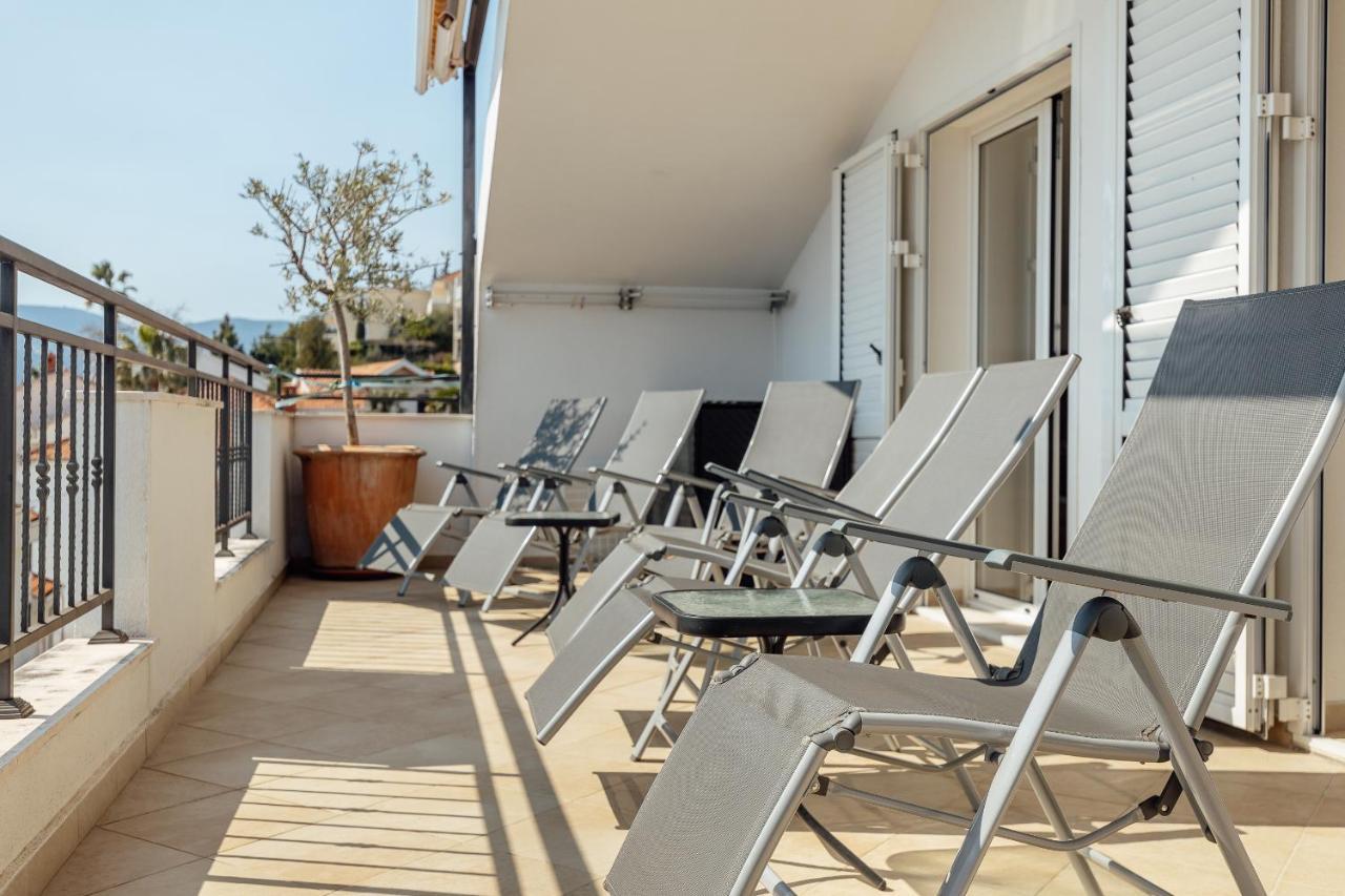 Apartment Penthouse Savina แฮร์เซ็ก-โนวี ภายนอก รูปภาพ