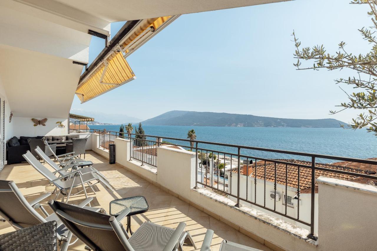 Apartment Penthouse Savina แฮร์เซ็ก-โนวี ภายนอก รูปภาพ