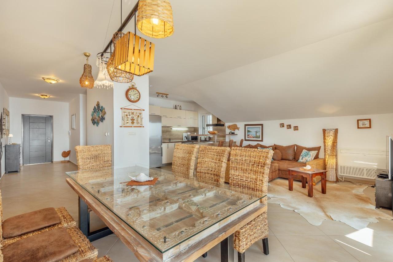 Apartment Penthouse Savina แฮร์เซ็ก-โนวี ภายนอก รูปภาพ